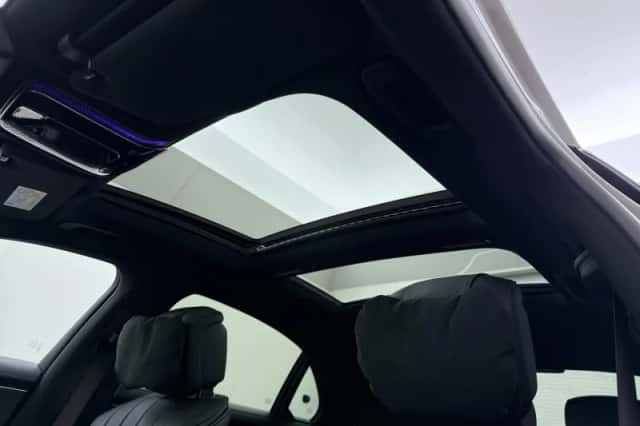 Mercedes-Benz S-Klasse (2024) thumbnail 4