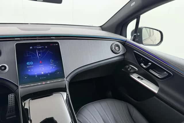 Mercedes-Benz EQE (2025) thumbnail 30