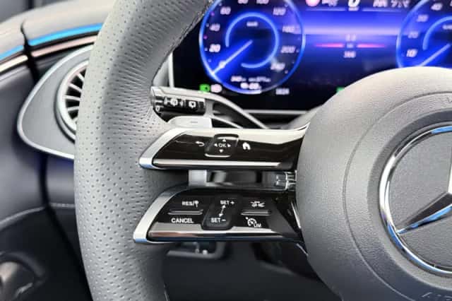 Mercedes-Benz EQE (2025) thumbnail 34