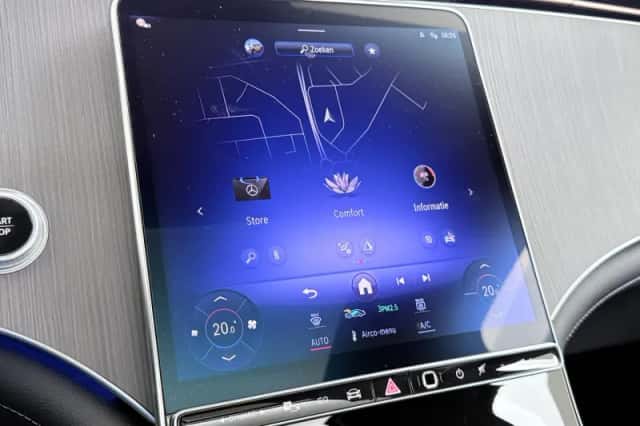 Mercedes-Benz EQE (2025) thumbnail 41