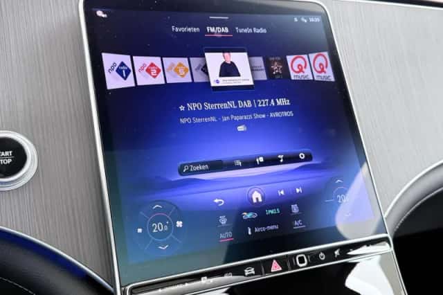 Mercedes-Benz EQE (2025) thumbnail 44