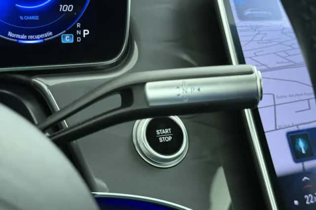 Mercedes-Benz EQS (2023) thumbnail 31