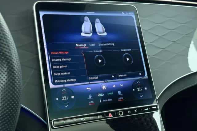 Mercedes-Benz EQS (2023) thumbnail 39
