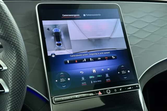 Mercedes-Benz EQS (2023) thumbnail 44