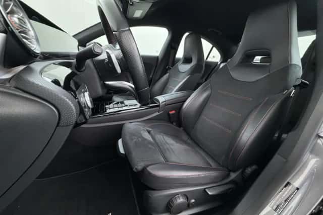Mercedes-Benz CLA-Klasse (2020) thumbnail 4