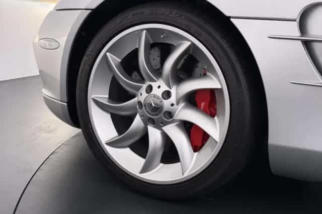 Mercedes-Benz SLR (2007) thumbnail 15