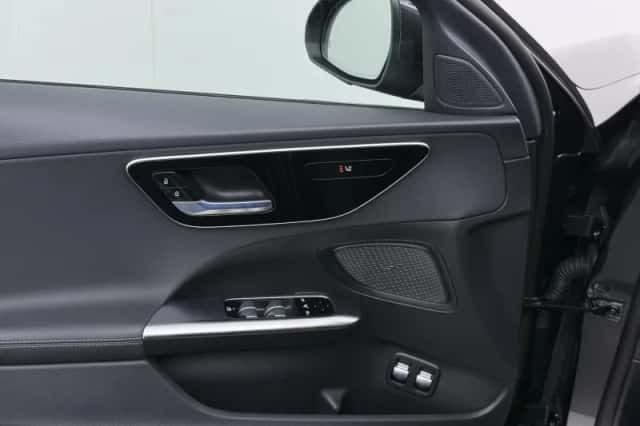 Mercedes-Benz C-Klasse (2024) thumbnail 24