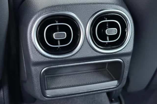 Mercedes-Benz C-Klasse (2024) thumbnail 29