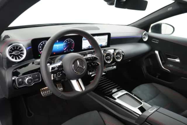 Mercedes-Benz CLA-Klasse (2025) thumbnail 2