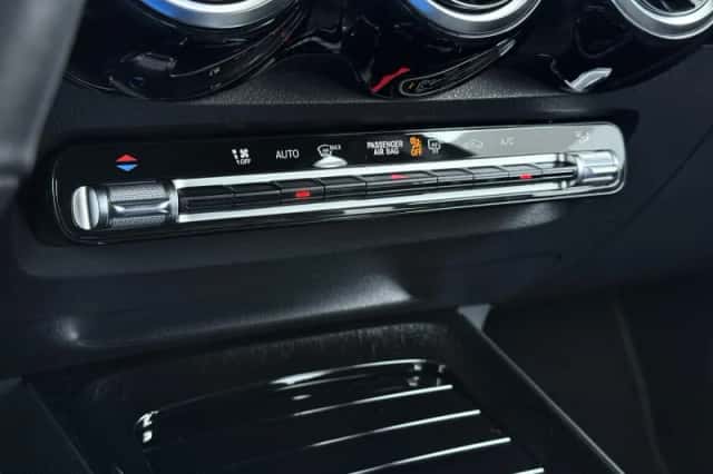 Mercedes-Benz GLB-Klasse (2022) thumbnail 43
