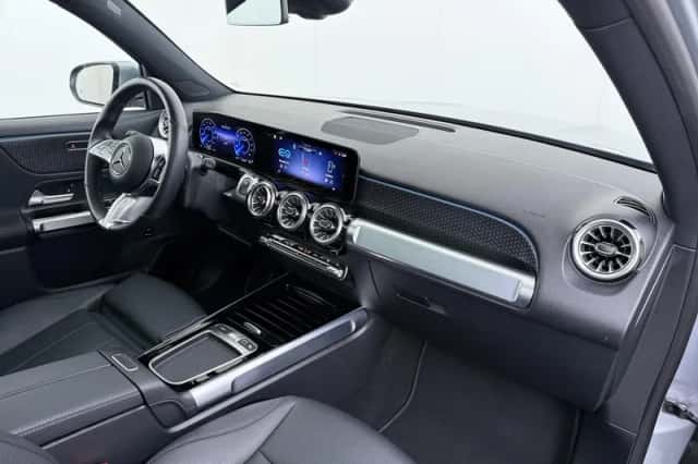 Mercedes-Benz EQB (2025) thumbnail 11