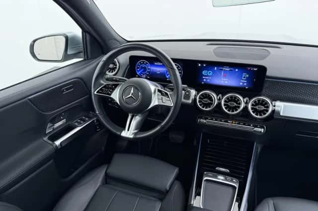 Mercedes-Benz EQB (2025) thumbnail 13