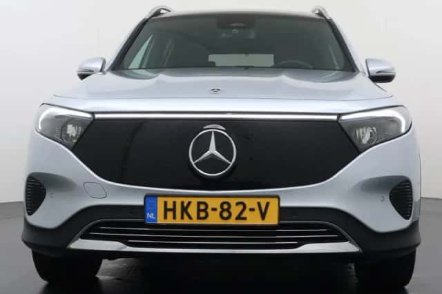 Mercedes-Benz EQB (2025) thumbnail 14