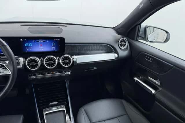 Mercedes-Benz EQB (2025) thumbnail 30