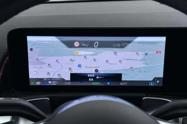 Mercedes-Benz EQB (2025) thumbnail 37