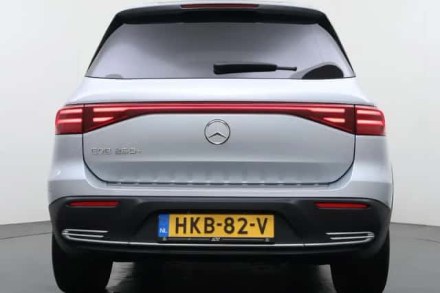 Mercedes-Benz EQB (2025) thumbnail 7