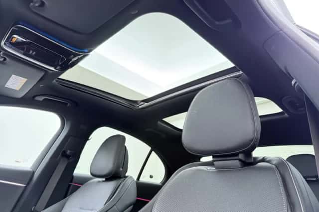 Mercedes-Benz E-Klasse (2025) thumbnail 4