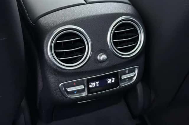 Mercedes-Benz E-Klasse (2022) thumbnail 32