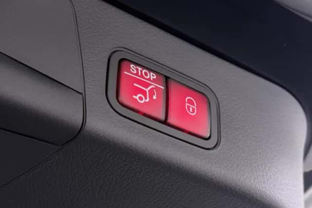 Mercedes-Benz EQB (2025) thumbnail 22