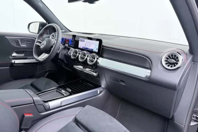 Mercedes-Benz EQB (2025) thumbnail 23