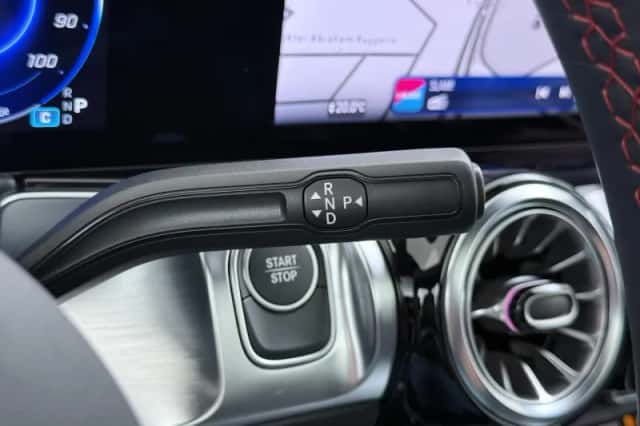 Mercedes-Benz EQB (2025) thumbnail 36