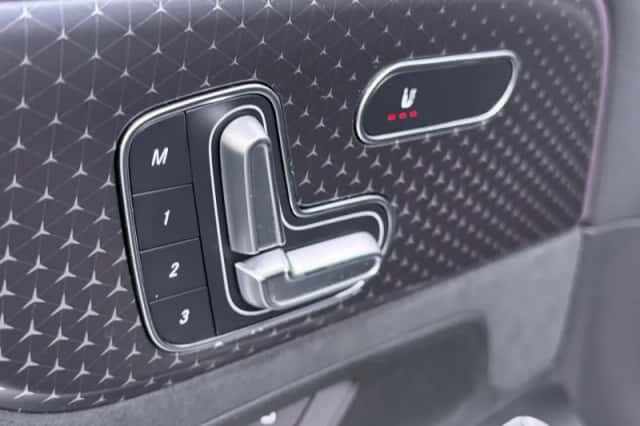 Mercedes-Benz EQB (2025) thumbnail 6