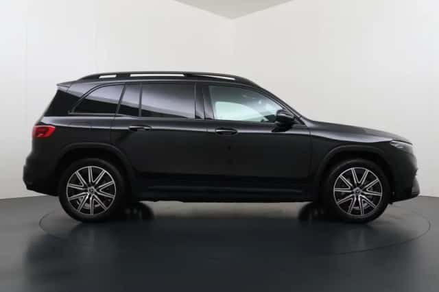 Mercedes-Benz EQB (2025) thumbnail 10