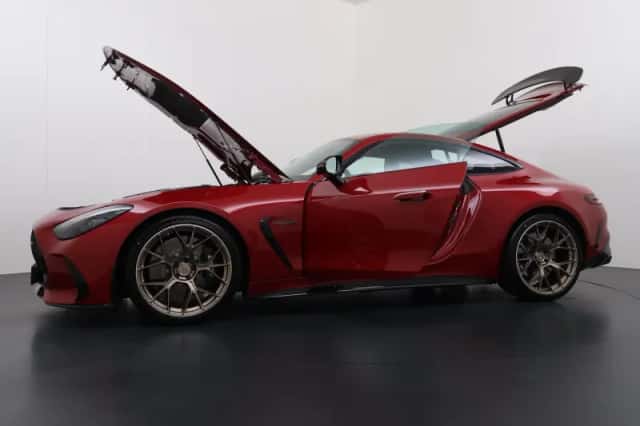 Mercedes-Benz AMG GT (2024) thumbnail 16