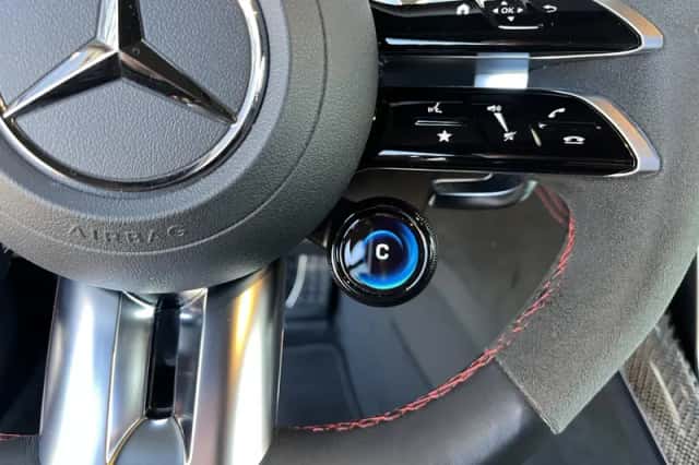 Mercedes-Benz AMG GT (2024) thumbnail 60