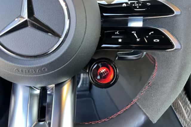 Mercedes-Benz AMG GT (2024) thumbnail 63