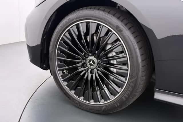 Mercedes-Benz CLE (2025) thumbnail 23