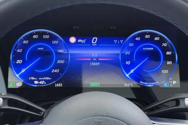 Mercedes-Benz EQS (2025) thumbnail 36