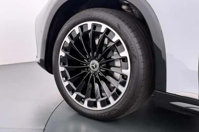 Mercedes-Benz EQS (2025) thumbnail 8