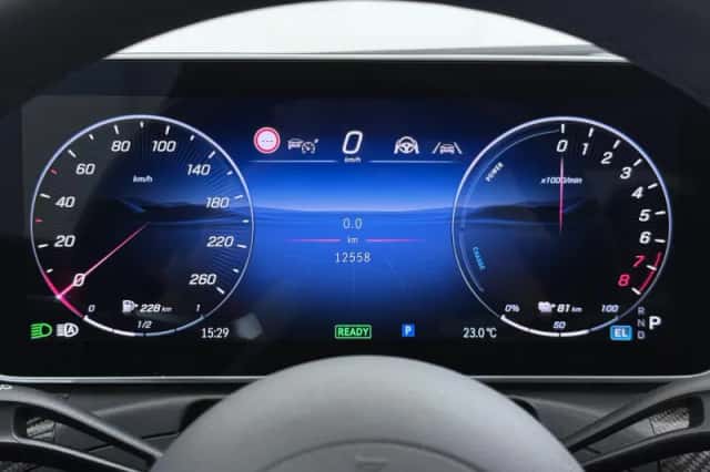 Mercedes-Benz CLE (2025) thumbnail 37