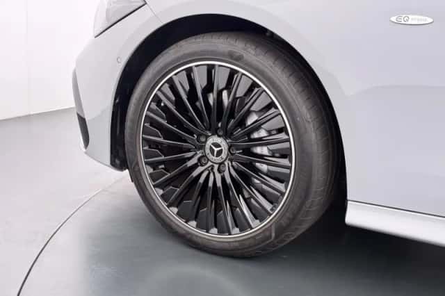 Mercedes-Benz CLE (2025) thumbnail 6