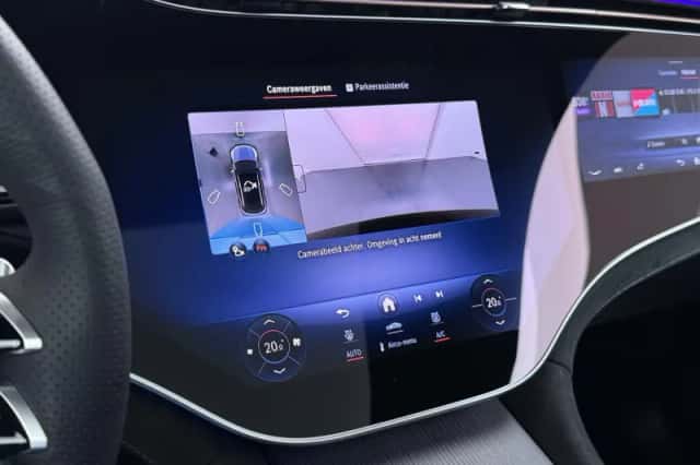 Mercedes-Benz EQE (2025) thumbnail 13
