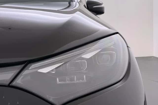 Mercedes-Benz EQE (2025) thumbnail 24