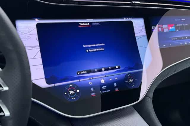 Mercedes-Benz EQE (2025) thumbnail 41