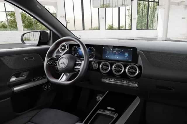 Mercedes-Benz GLA-Klasse (2025) thumbnail 2