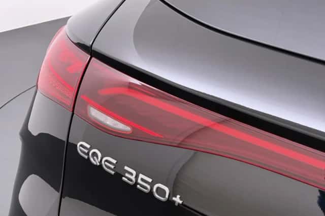 Mercedes-Benz EQE (2025) thumbnail 17