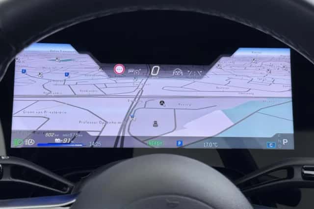 Mercedes-Benz EQE (2025) thumbnail 35