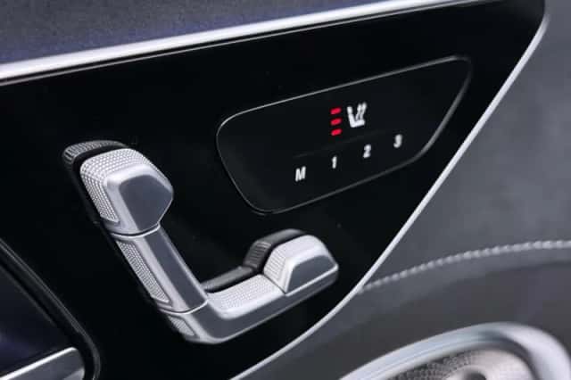 Mercedes-Benz EQE (2025) thumbnail 8