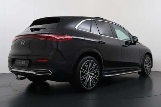 Mercedes-Benz EQE (2025) thumbnail 9