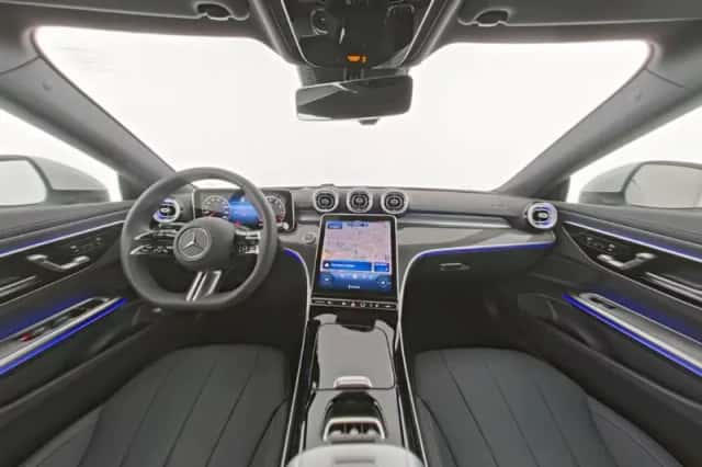 Mercedes-Benz CLE (2026) thumbnail 2