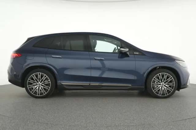 Mercedes-Benz EQE (2025) thumbnail 14