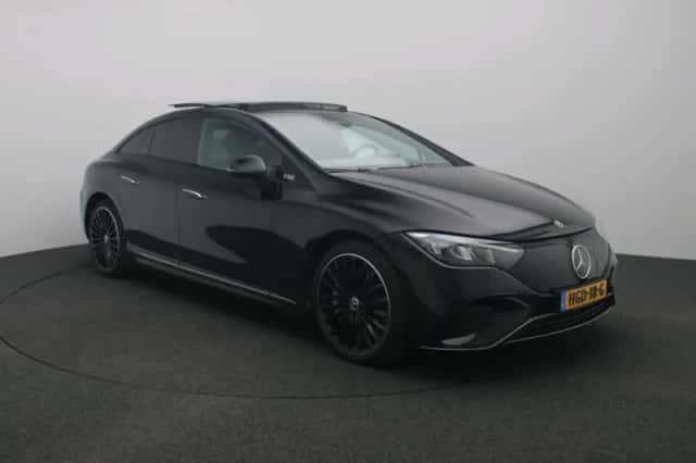 Mercedes-Benz EQE (2025) thumbnail 3