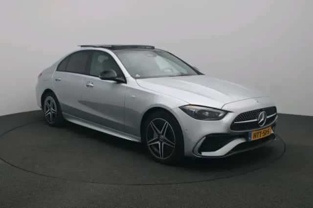 Mercedes-Benz C-Klasse (2025) thumbnail 3