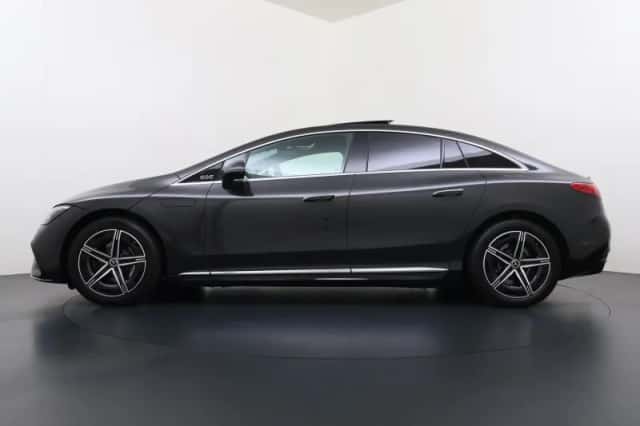 Mercedes-Benz EQE (2025) thumbnail 2