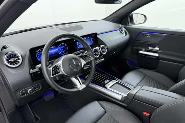Mercedes-Benz EQA (2025) thumbnail 2