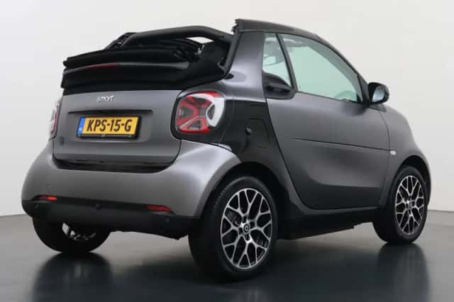Smart Fortwo (2024) thumbnail 5